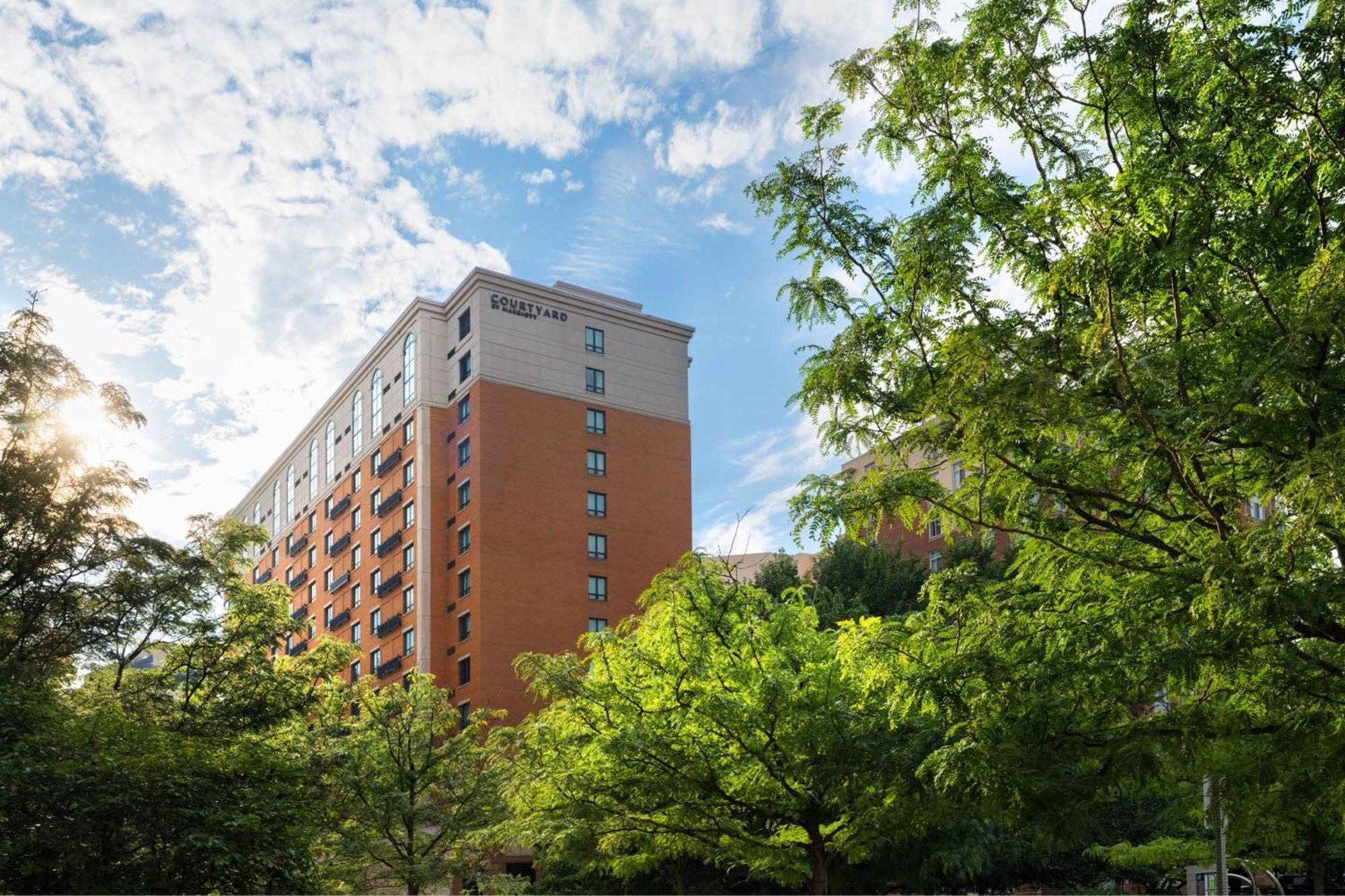 Courtyard By Marriott Capitol Hill/navy Yard 3* Washington