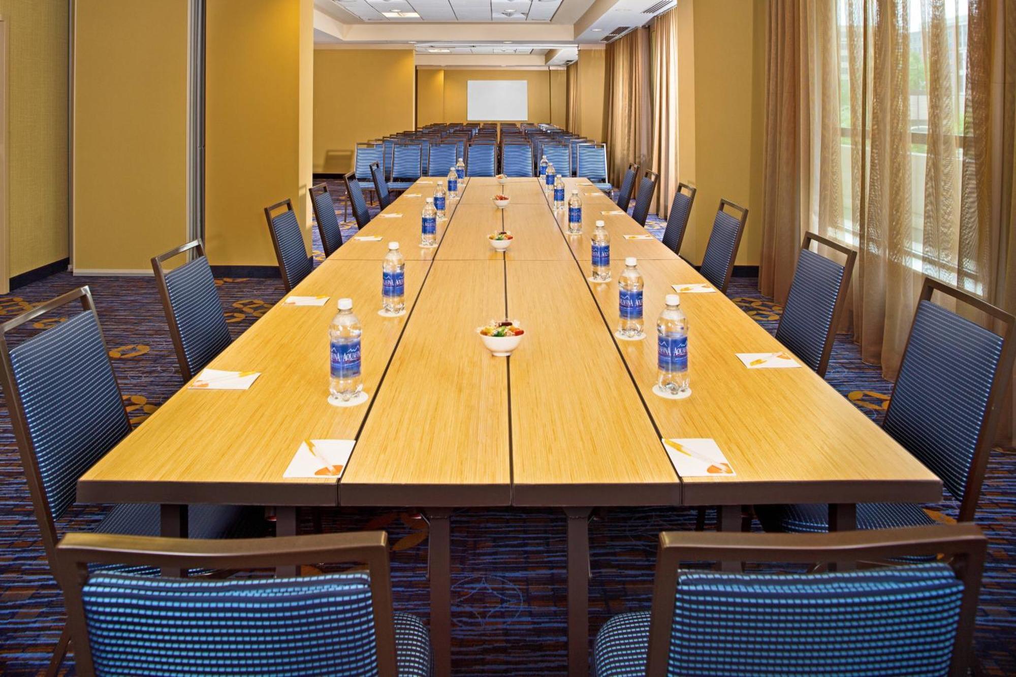 Courtyard By Marriott Capitol Hill/navy Yard 3* Washington